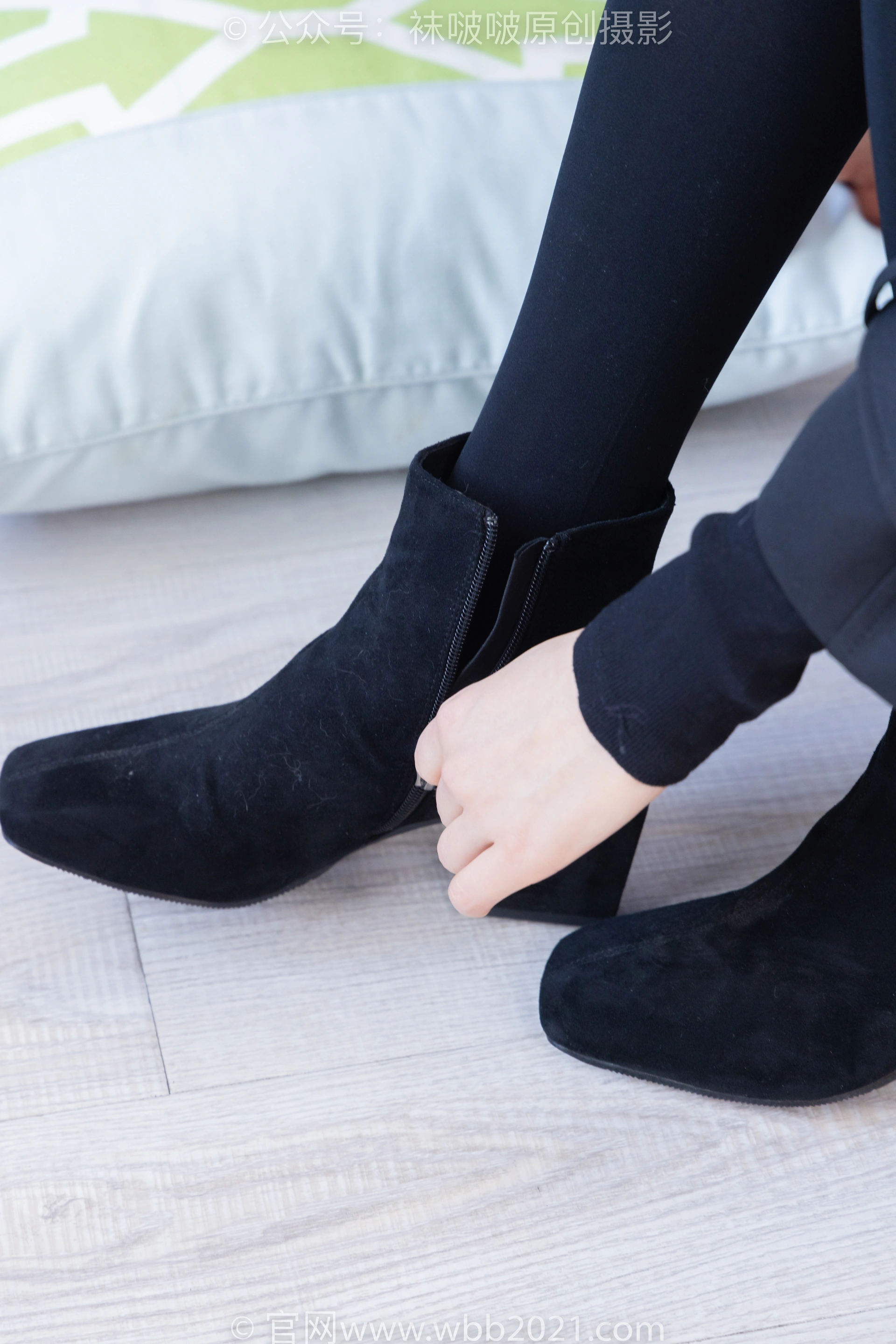 [BoBoSocks袜啵啵] NO.365 芝士-短靴、平底鞋、厚黑丝、厚灰丝（花絮版） 2